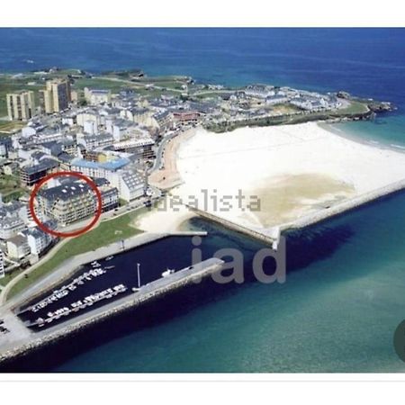 Ferienwohnung Enfoz Con Parking Y A La Orilla Del Mar Exterior foto