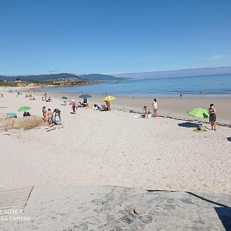 Ferienwohnung Enfoz Con Parking Y A La Orilla Del Mar Exterior foto