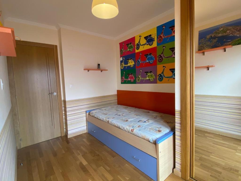 Ferienwohnung Enfoz Con Parking Y A La Orilla Del Mar Exterior foto
