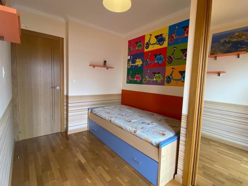Ferienwohnung Enfoz Con Parking Y A La Orilla Del Mar Exterior foto